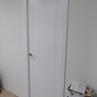 Puerta modelo cala lacada