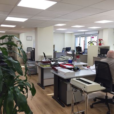 Acondicionamiento de oficina y licencia de actividad