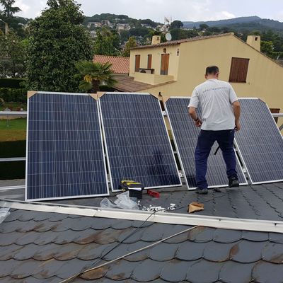 Instalación de energía solar Fotovoltaica para Autoconsumo de 1.5 kW en zona 3 con inyección 0. Caldes de Montbui