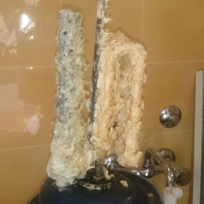 Limpieza del calderin de un termo electrico