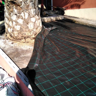 Preparado de terreno para césped artificial.