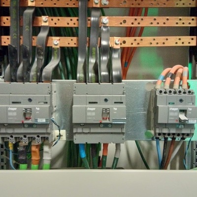 cuadro general de local comercial