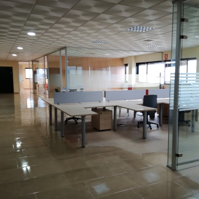 OFICINA DESPUES DE LIMPIEZA