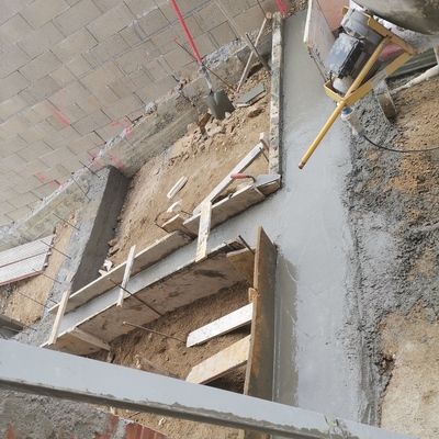 Vigas de hormigo para la escaleras