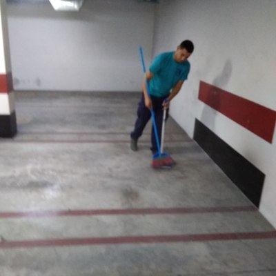 Limpieza y Mantenimiento de Garajes