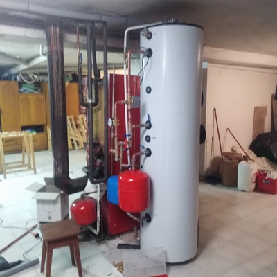 Instalación solar térmica con deposito 300 l