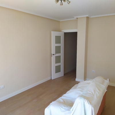 Estucar Rozas en ventanas y pintar toda la vivienda