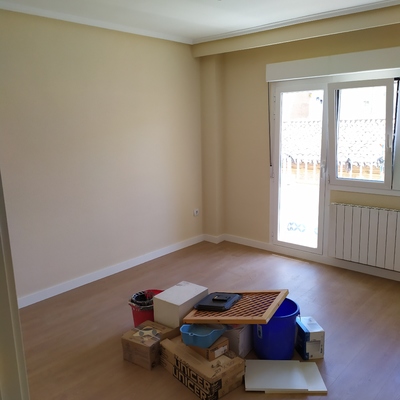 Estucar Rozas en ventanas y pintar toda la vivienda