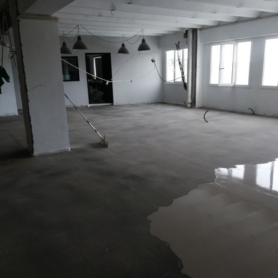 Autonivelante decorativo