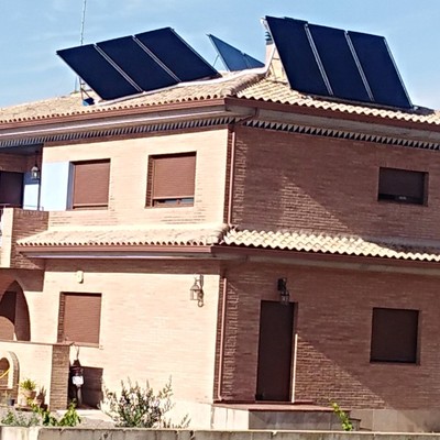 Instalación hibrida mixta para unifamiliar