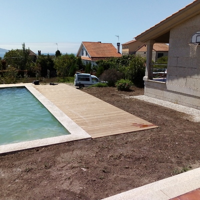 Exteriores PISCINA........