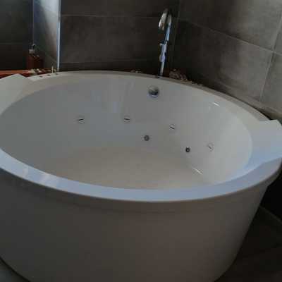 Colocación de jacuzzi.