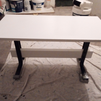 Mesa lacada restaurada