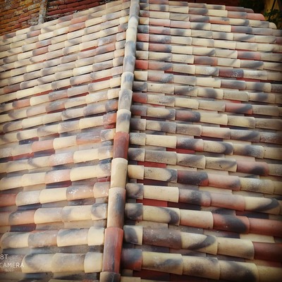 Tejado con teja rústica