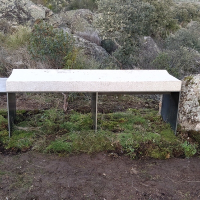 Restauración ermita románica y entorno.