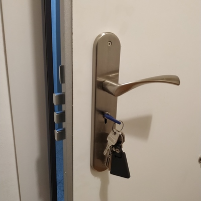 Blindada interior. Llaves exclusivas.