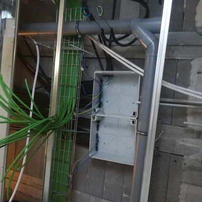 Colocacion de caja general y mangueras de lineas