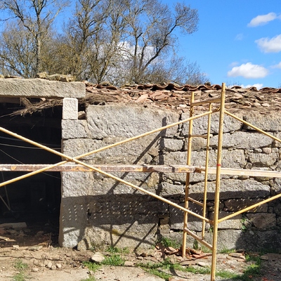 reconstrucción de casa rustica