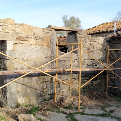 reconstrucción de casa rustica