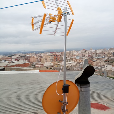 Instalación antena TDT y parabólica