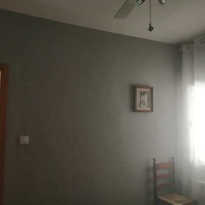 Pintado a color gris