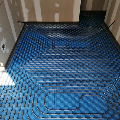 Calefacción/Refrigeración por Suelo Radiante.