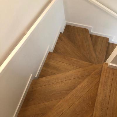 Escalera Suelo Laminado