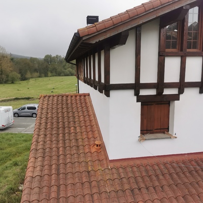 Pintura y barnizado de madera