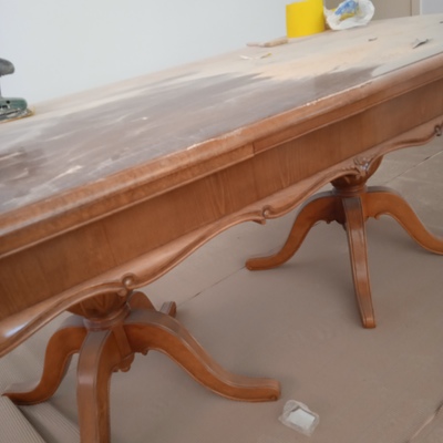 Restauración de una mesa de comedor