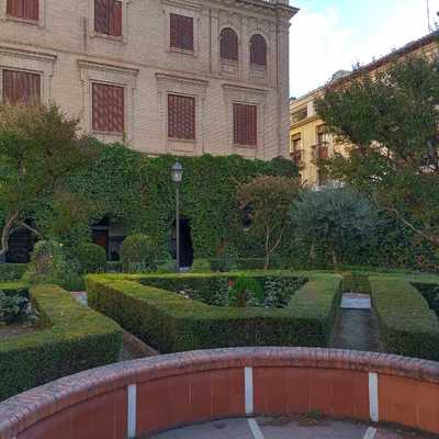 MANTENIMIENTO DE JARDINES