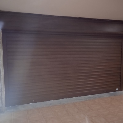 Puerta Enrollable Imitación Madera