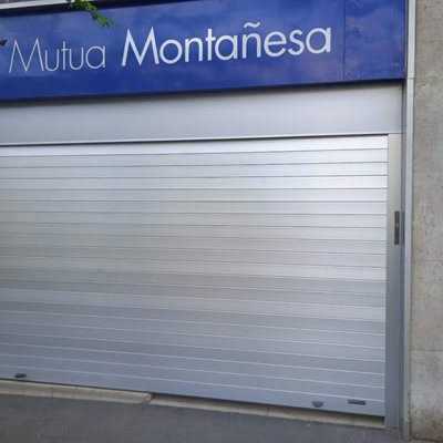 Puerta Enrollable De Aluminio
