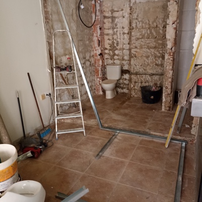 Reforma de baño completo adaptado a minusválidos