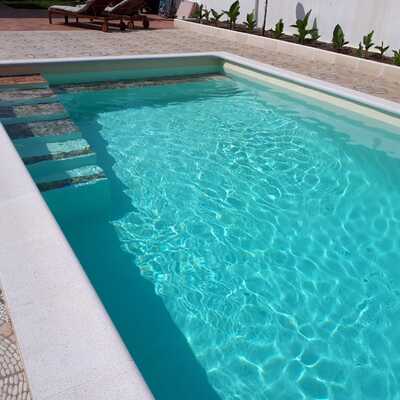 Revestimiento completo de piscina con lámina armada