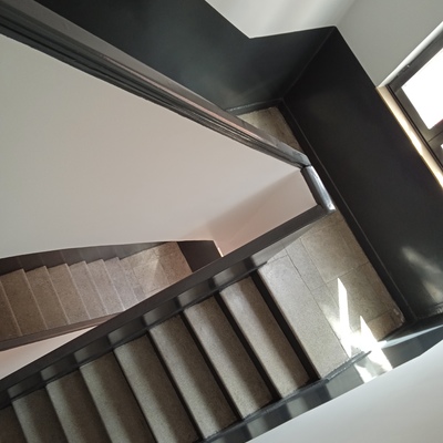 Pintura de caja de escalera