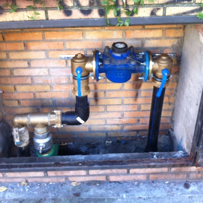 Armario de contador nuevo