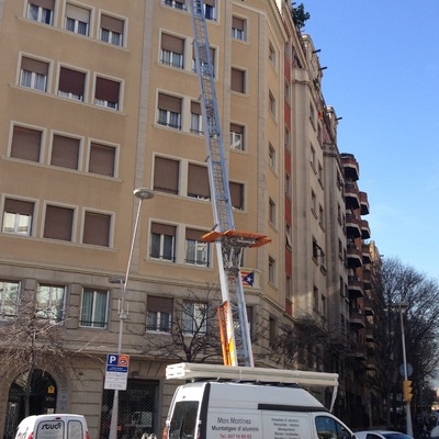 Elevación de materiales desde el exterior