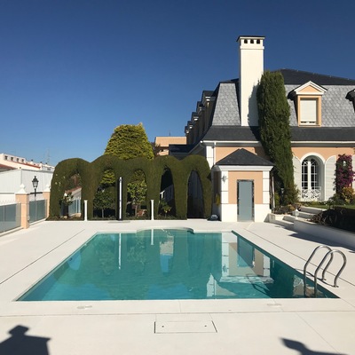 Reforma y reparación de piscina y alrededores en Monachil.