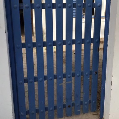 PUERTA ACCESO A PISCINA