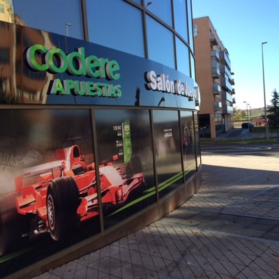 FACHADA SALÓN DE JUEGOS