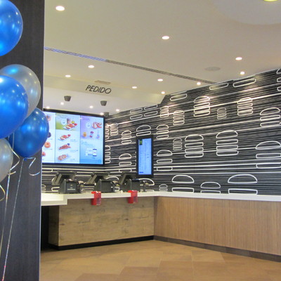 ILUMINACIÓN RESTAURANTE MACDONAL