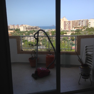 Cristalera y terraza de salón