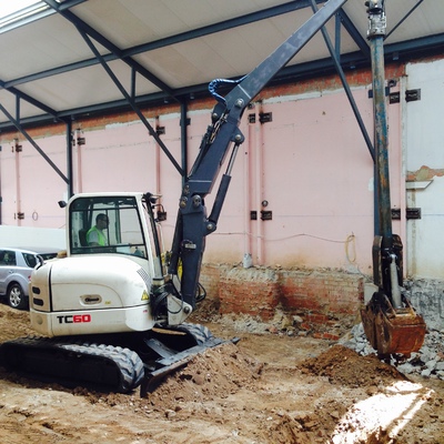 Muros pantalla de pequeño espesor