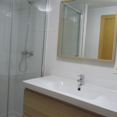 Reforma integral económica de baño