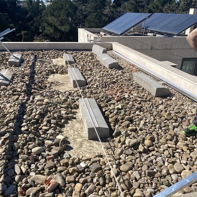 Soportes de hormigón para anclar perfiles