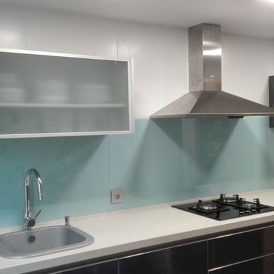Aplacado cocina Frontal Vidrio Lacado ( Xirivella - Valencia )