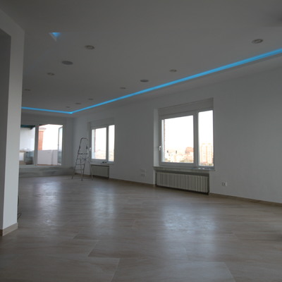 Salon vista a terraza iluminacion perimetral