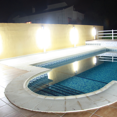 piscina noche