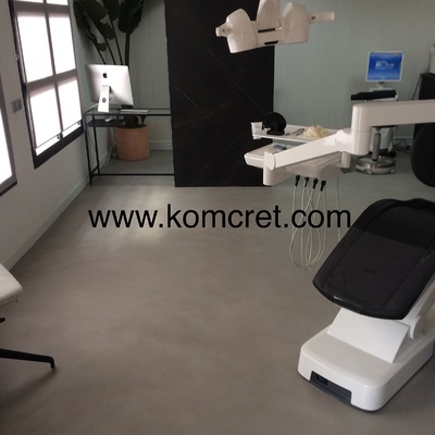 Clinica dental , Suelo realizado en microcemento color acero
