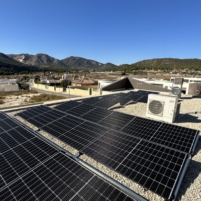 Instalacion Canadian Solar en Techo plano